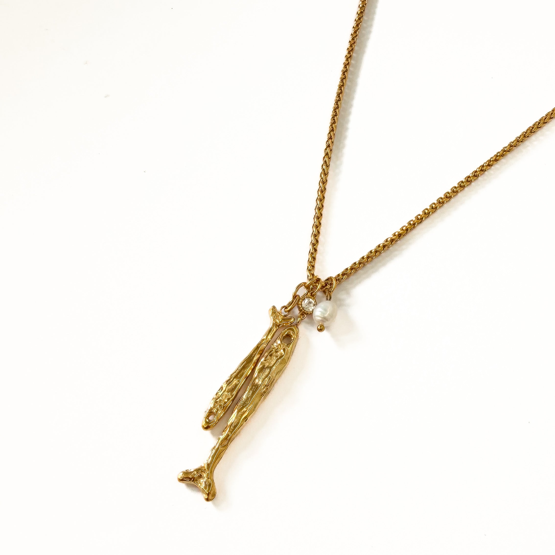 Coastal Catch Necklace