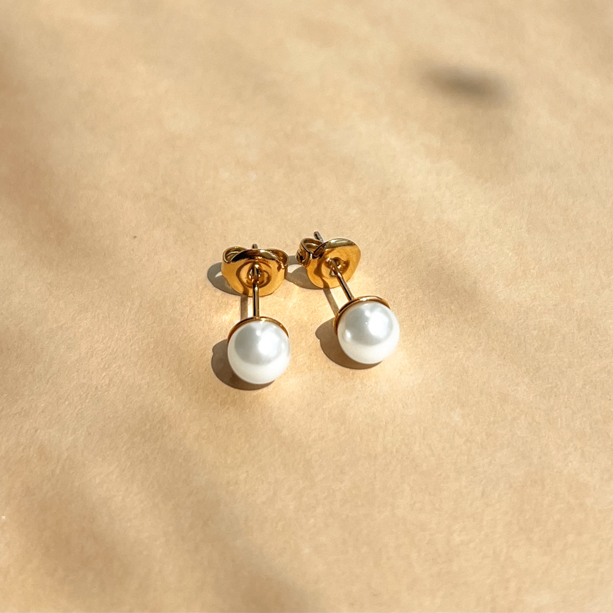 Mini Pearl Studs
