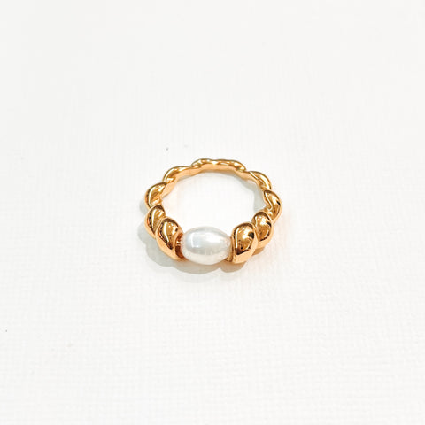 Pearl Twist Ring