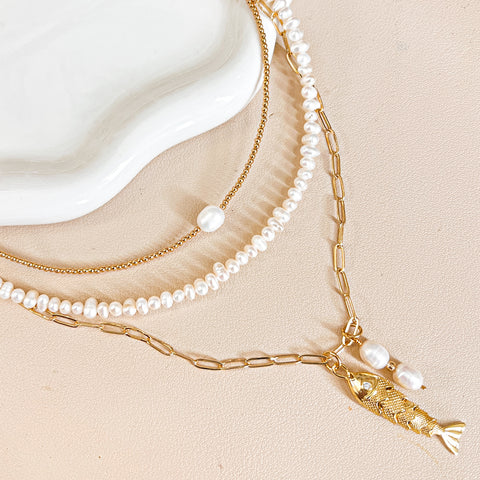 Simple Pearl Necklace